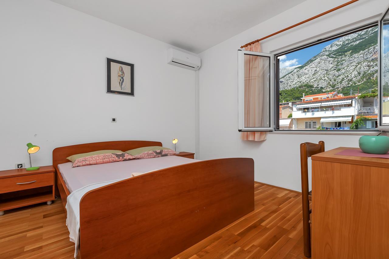 Apartment Roza *