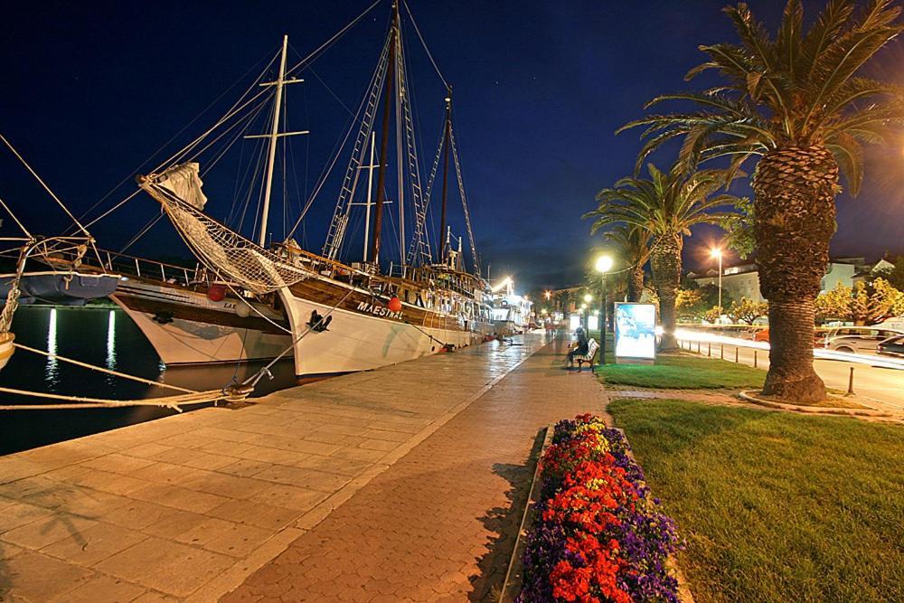 Apartment Roza Makarska