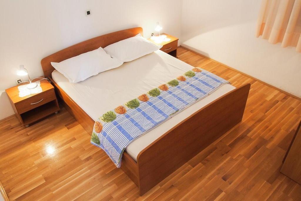 Roza Makarska