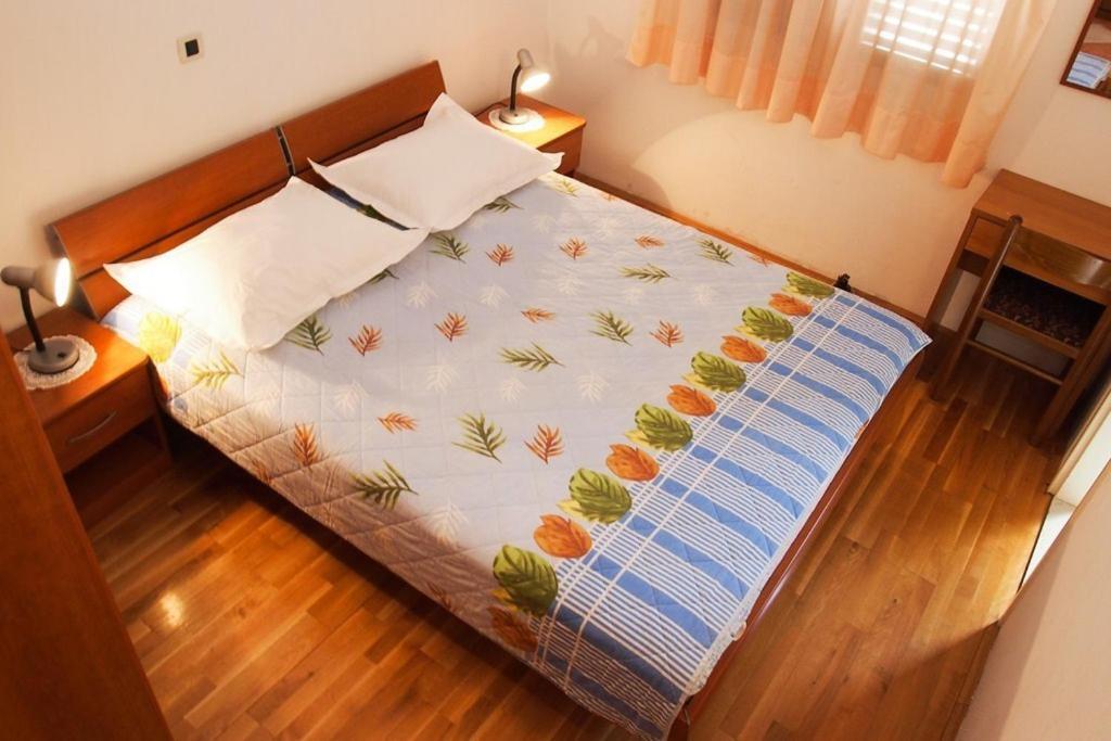 Roza Makarska